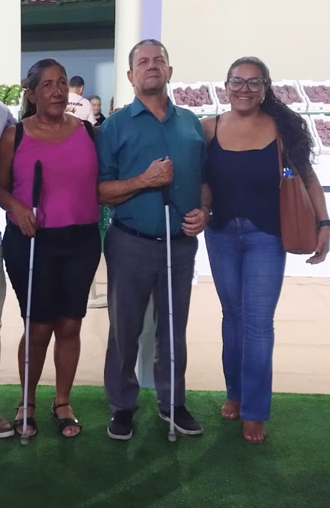 Patrícia, Dalva e Pedro na festa da Uva de Vinhedo